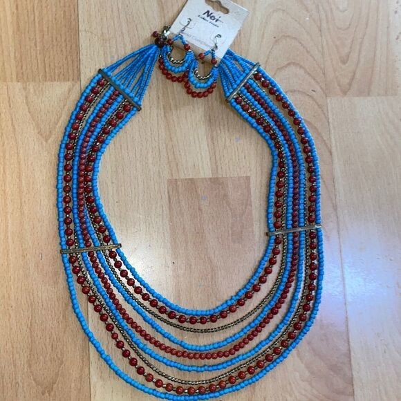 NWT Noi Beautiful Beaded Necklace & Earring Set - Picture 2 of 7